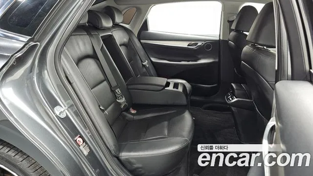 Hyundai Grandeur Новый Grandeur IG — Фото автомобиля 23