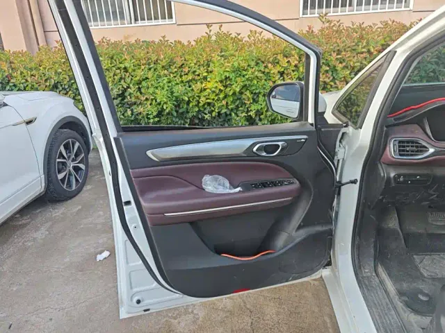 GAC Trumpchi M6 — Фото автомобиля 7