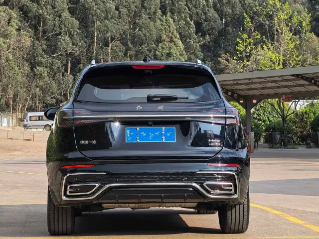 Hongqi HS5 — Фото автомобиля 12