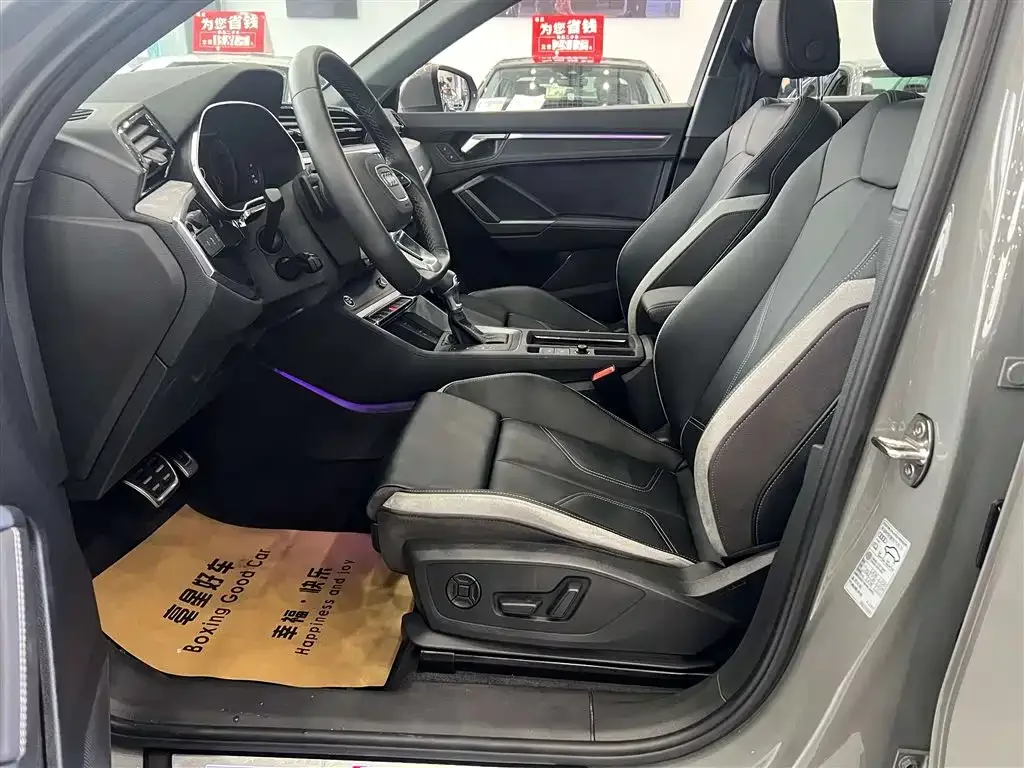 Audi Audi Q3 2024 40 TFSI Fashion Sport — Фото автомобиля 14