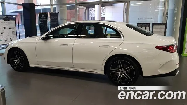 Mercedes-Benz E-Class W214 — Фото автомобиля 8