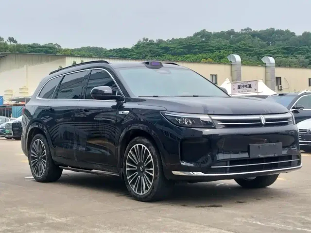 Aito M7 — Фото автомобиля 3