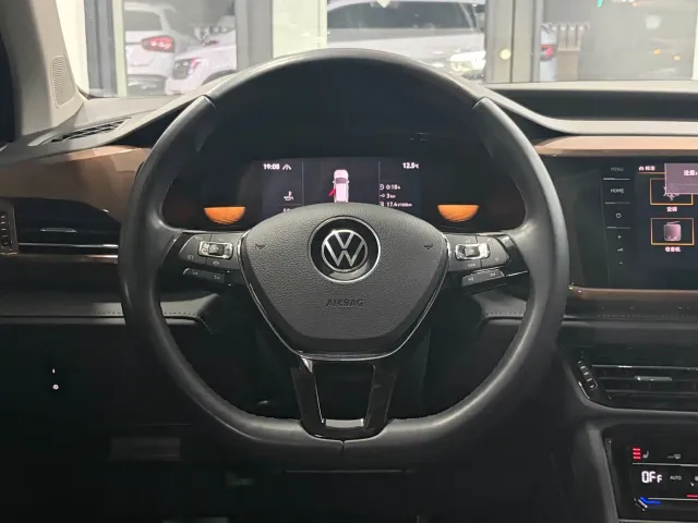 Volkswagen Tharu — Фото автомобиля 7