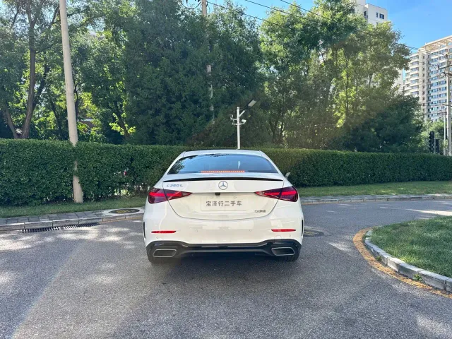 Mercedes-Benz C-Class — Фото автомобиля 4