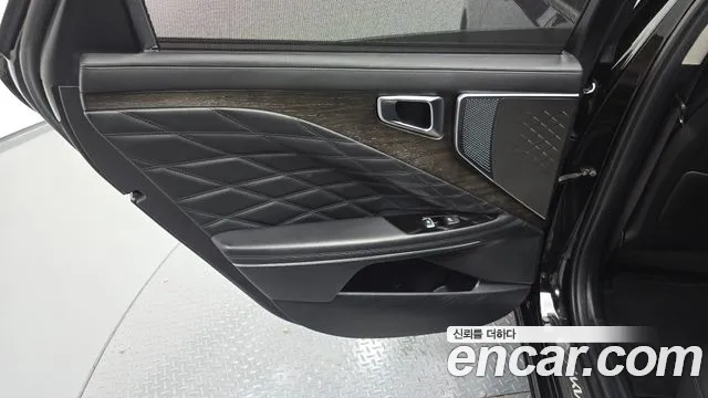 Kia K8 K8 Hybrid — Фото автомобиля 14