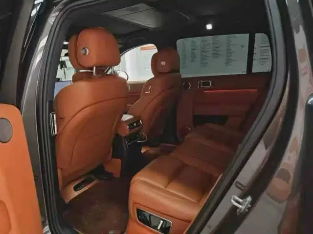 Li Auto L7 — Фото автомобиля 4