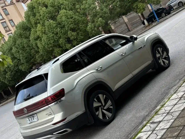 Volkswagen Teramont — Фото автомобиля 12