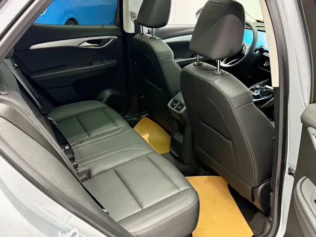 Buick Envision S — Фото автомобиля 20