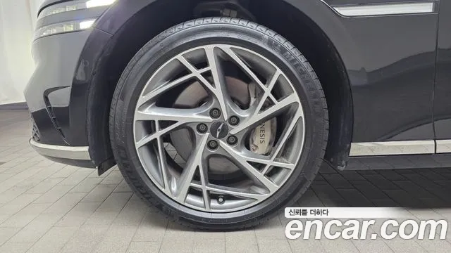 Genesis G90 Бензин 3.5 турбо AWD — Фото автомобиля 5