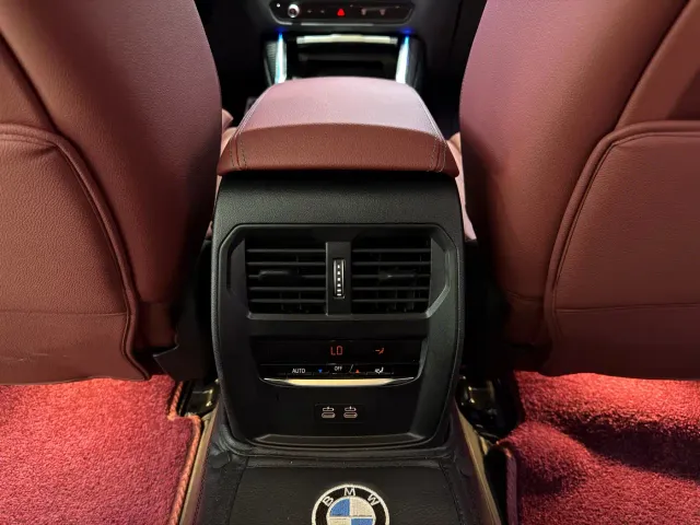 BMW i3 — Фото автомобиля 15
