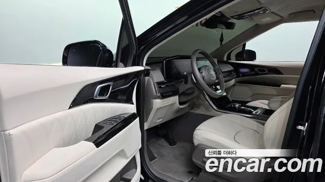 Kia Carnival 4th Gen — Фото автомобиля 15
