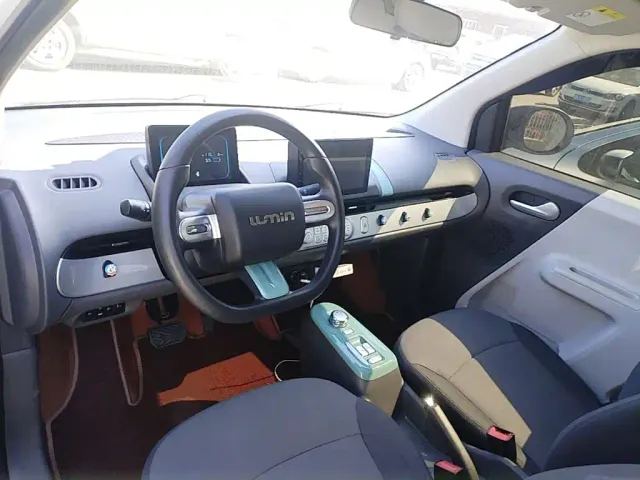 Changan Lumin — Фото автомобиля 9