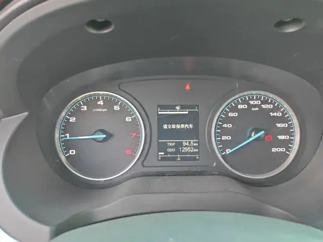 JAC Refine M3 — Фото автомобиля 14