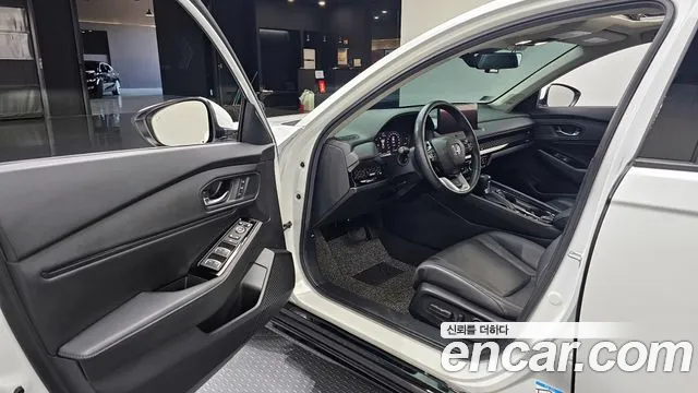 Honda Accord — Фото автомобиля 9