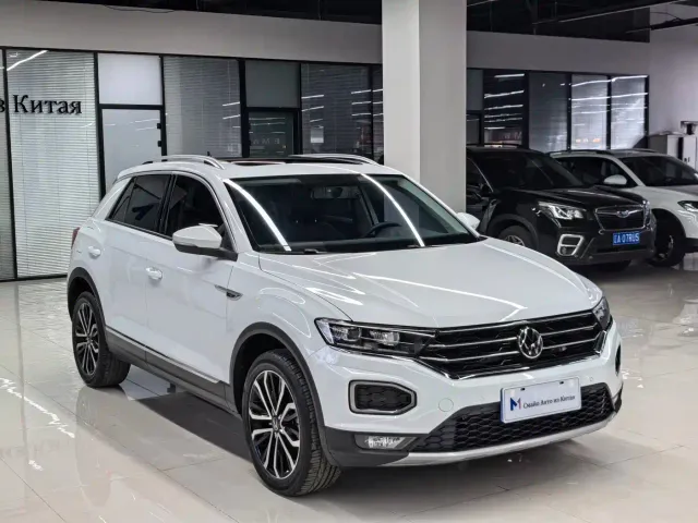 Volkswagen T-Roc — Фото автомобиля 2