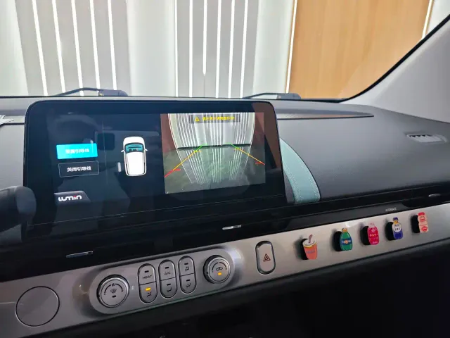 Changan Lumin — Фото автомобиля 12