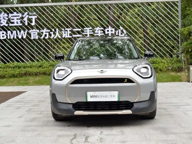 MINI Electric MINI ACEMAN — Фото автомобиля 4