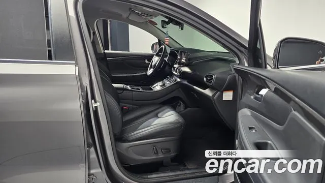 Hyundai Santafe — Фото автомобиля 11