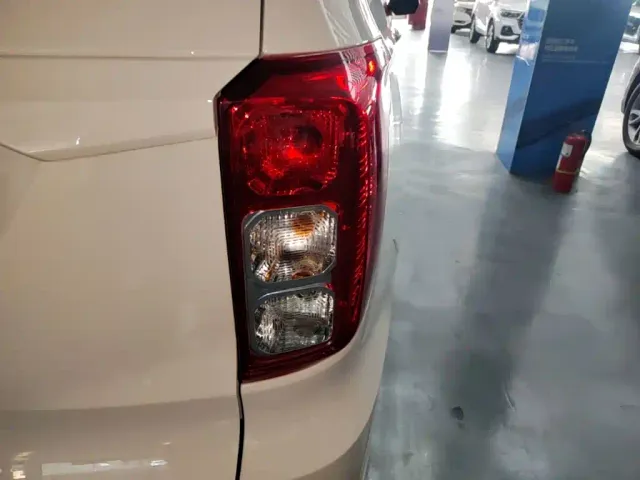 Wuling Hongguang — Фото автомобиля 7