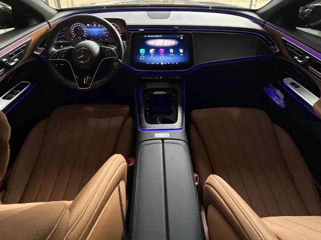 Mercedes-Benz E-Class — Фото автомобиля 15