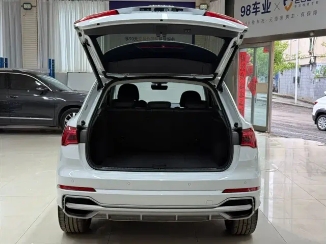 Audi Q3 — Фото автомобиля 24