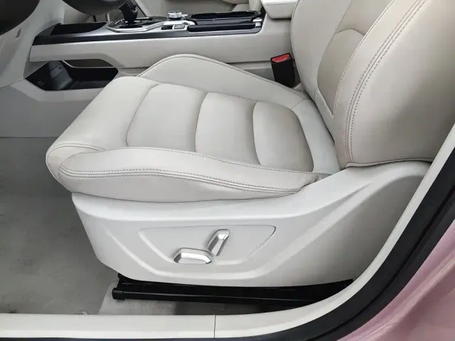 Geely ICON — Фото автомобиля 20