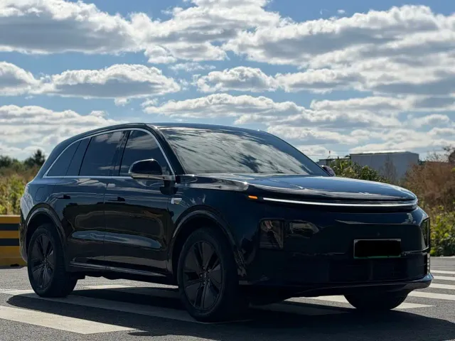 Li Auto L6 — Фото автомобиля 3
