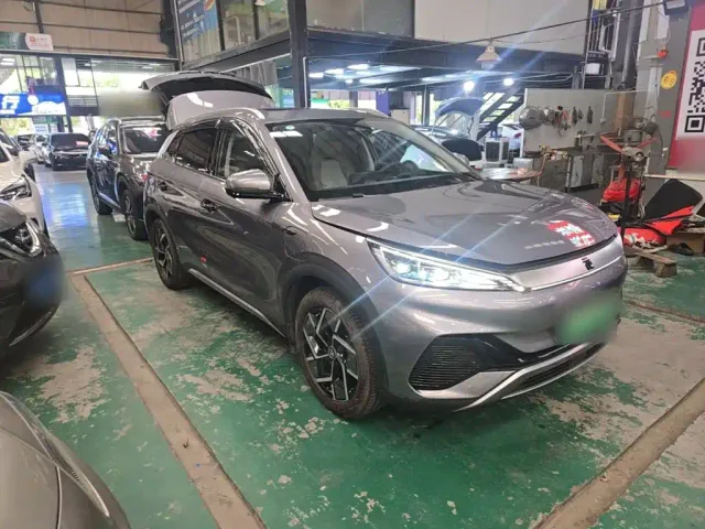 BYD Yuan PLUS — Фото автомобиля 3