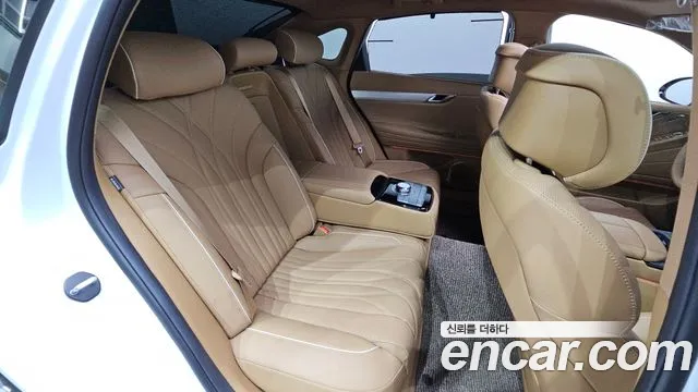 Genesis G80 Бензин 2.5 турбо 2WD — Фото автомобиля 10