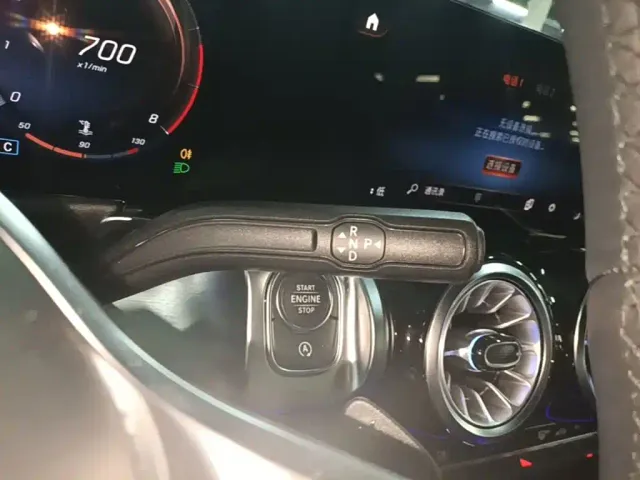 Mercedes-Benz GLB-Class — Фото автомобиля 9