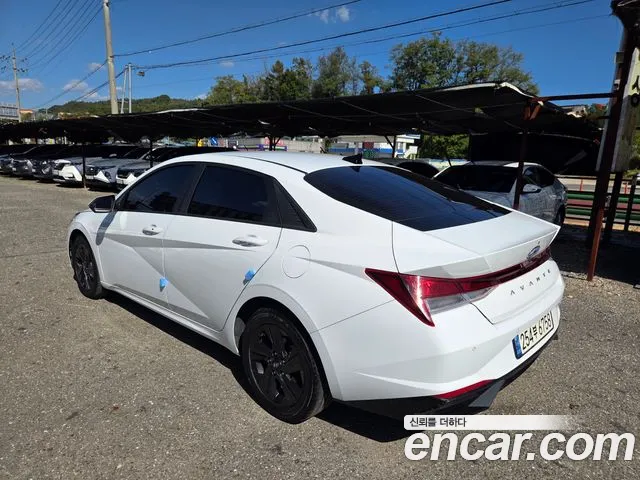 Hyundai Avante CN7 — Фото автомобиля 2
