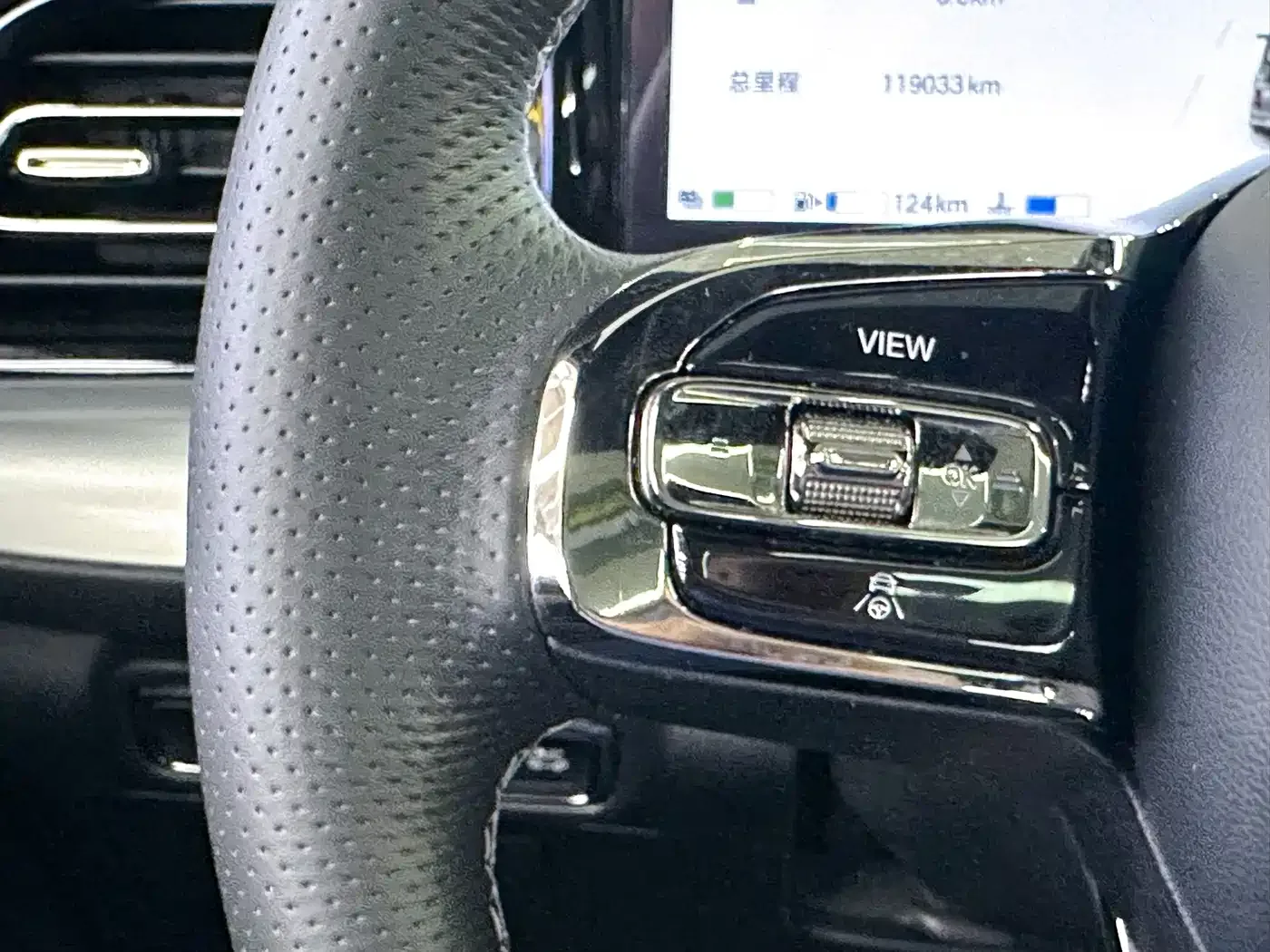 GAC Trumpchi Trumpchi GS8 2022 Dual Engine Series 2.0TM 2WD Premium Edition (7-Seater) — Фото автомобиля 27