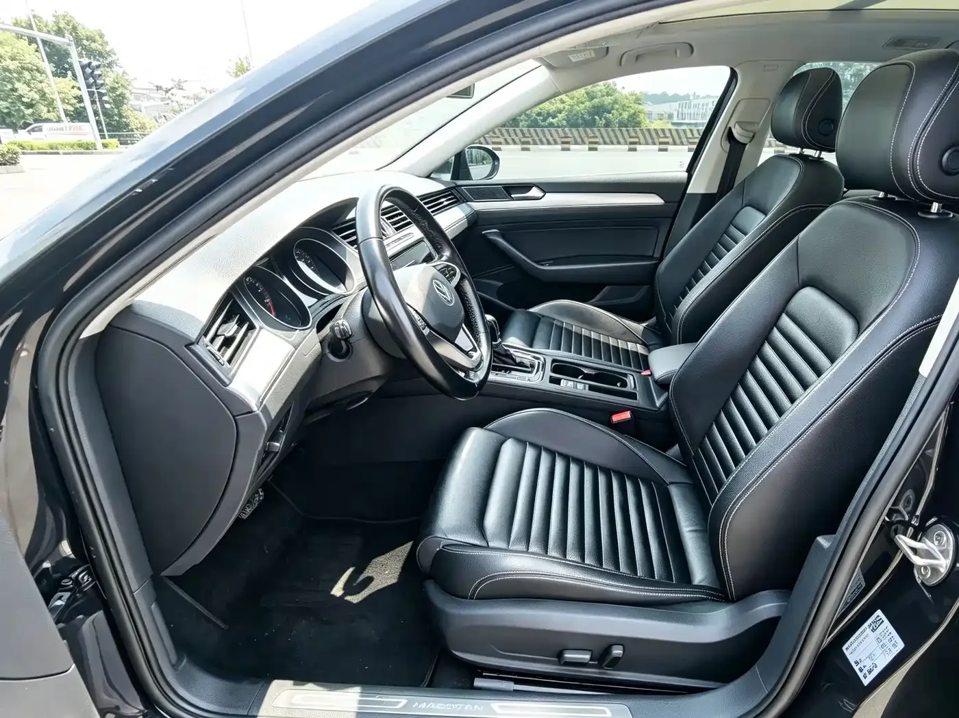Volkswagen Magotan 2020 280TSI DSG Leading — Фото автомобиля 11