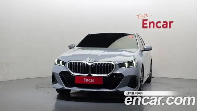 BMW 5-Series 5 серия (G60) 530i xDrive M Sport — Фото автомобиля 3