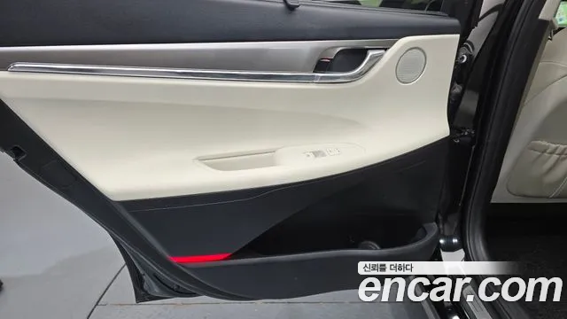 Hyundai Grandeur (New) Hybrid — Фото автомобиля 14