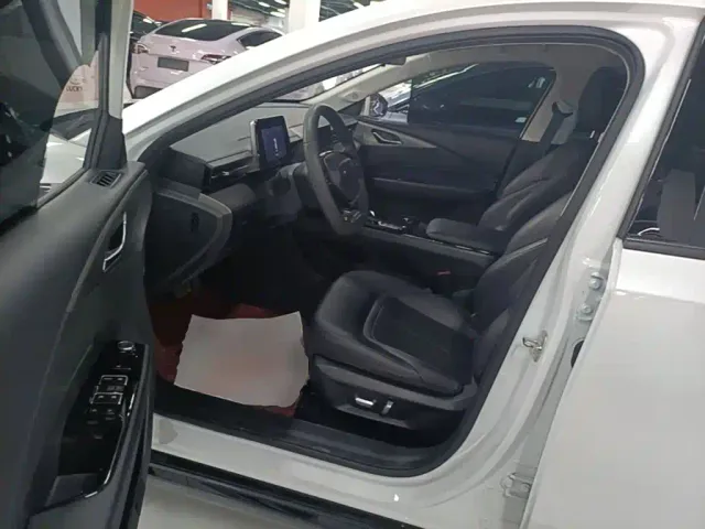 Wuling Starlight — Фото автомобиля 14