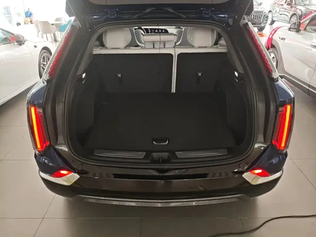 Cadillac Optiq — Фото автомобиля 18