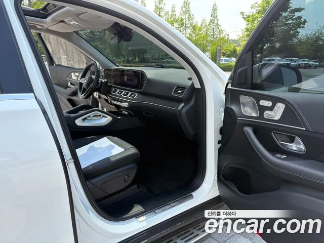 Mercedes-Benz GLE-Class — Фото автомобиля 9