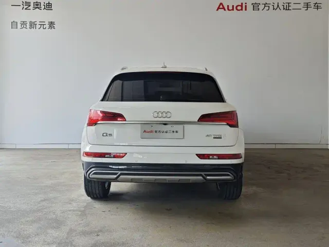 Audi Q5L — Фото автомобиля 16