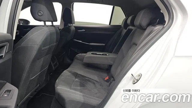 Volkswagen Golf Golf 8 поколение 2.0 TDI Prestige — Фото автомобиля 9