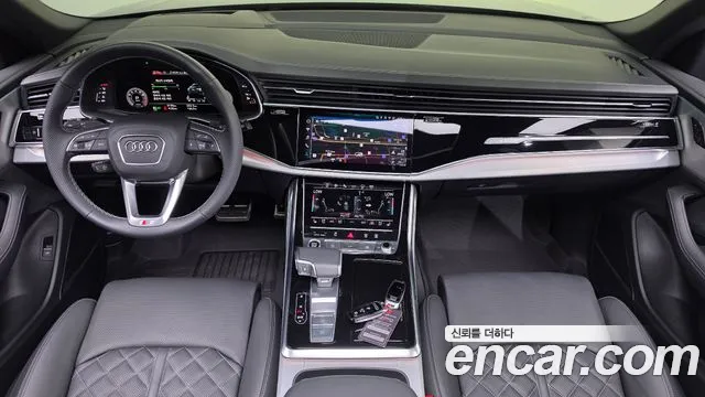 Audi Q8 55 TFSI quattro Premium — Фото автомобиля 7