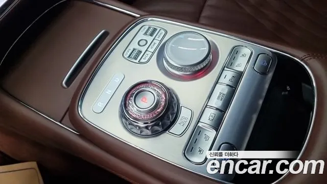 Genesis G90 Бензин 3.5 турбо AWD — Фото автомобиля 9