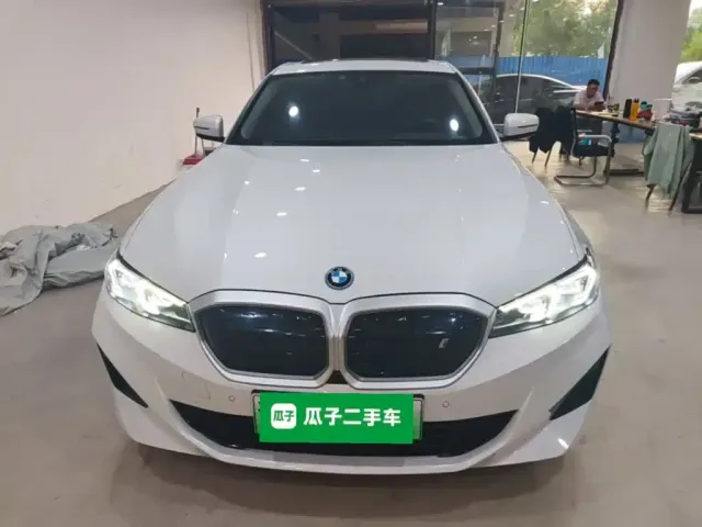 BMW i3 — Фото автомобиля 2