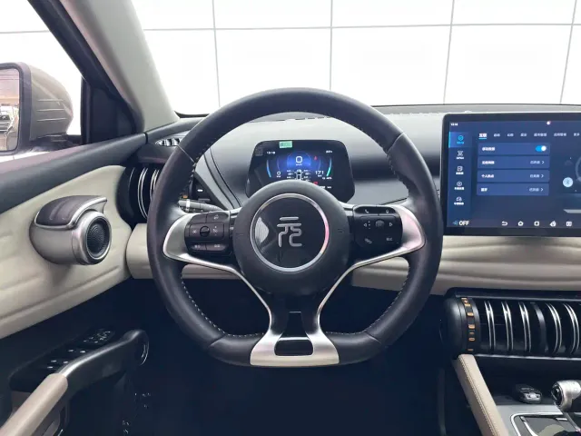 BYD Yuan PLUS — Фото автомобиля 23