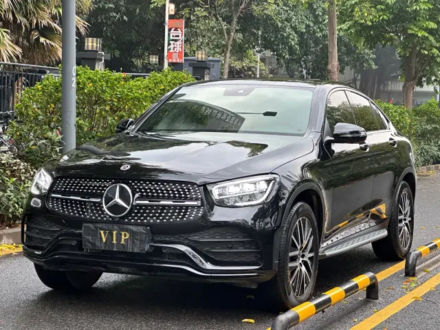 Фотография автомобиля — Mercedes-Benz GLC Coupe