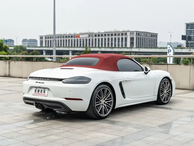 Porsche 718 — Фото автомобиля 11