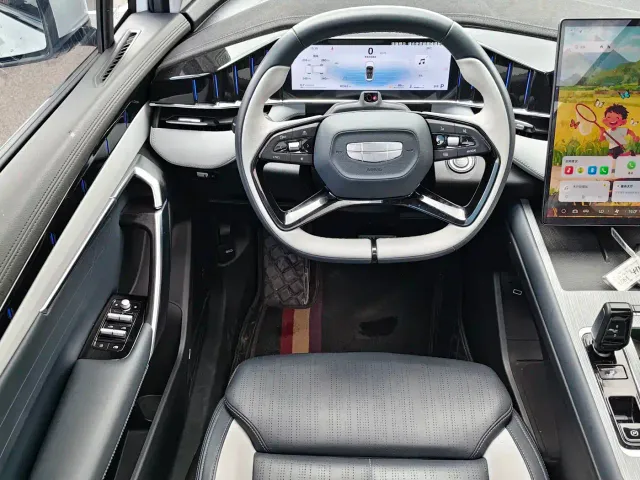 Geely Boyue L — Фото автомобиля 8