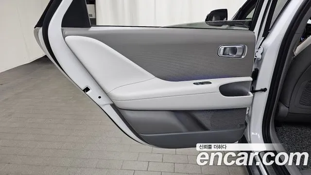 Hyundai Ioniq 6 — Фото автомобиля 14