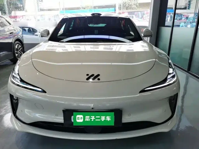IM Motors L6 — Фото автомобиля 2