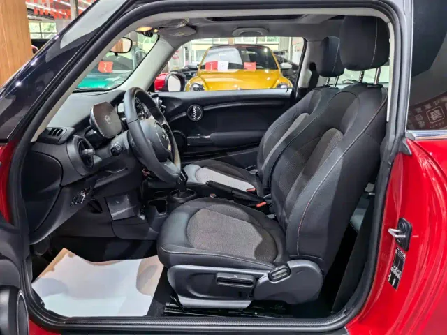 MINI Hatch — Фото автомобиля 6